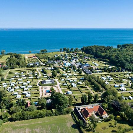 First Camp Skovlund Camping & Cottages Båring エクステリア 写真