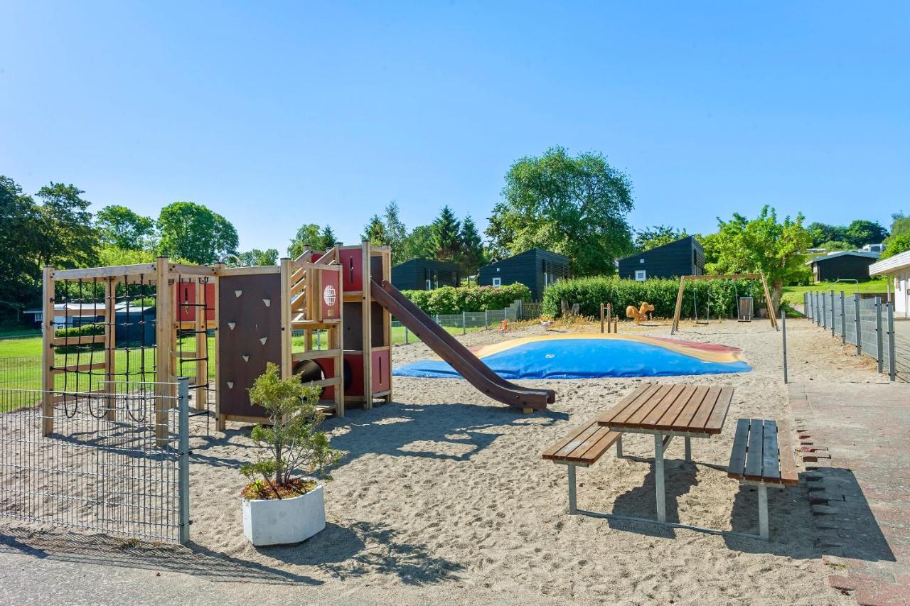 First Camp Skovlund Camping & Cottages Båring エクステリア 写真